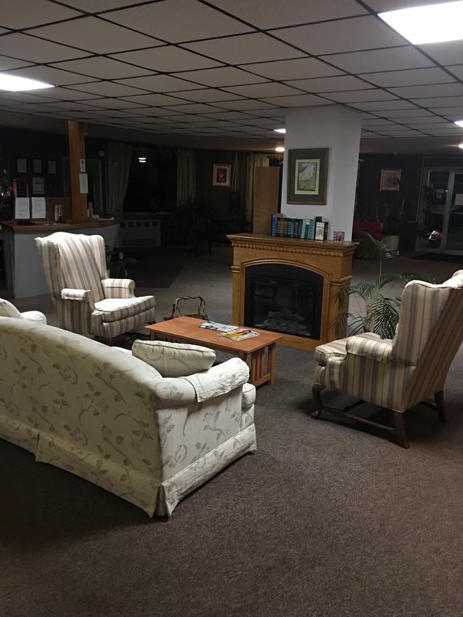 Lancaster Motor Inn Extérieur photo
