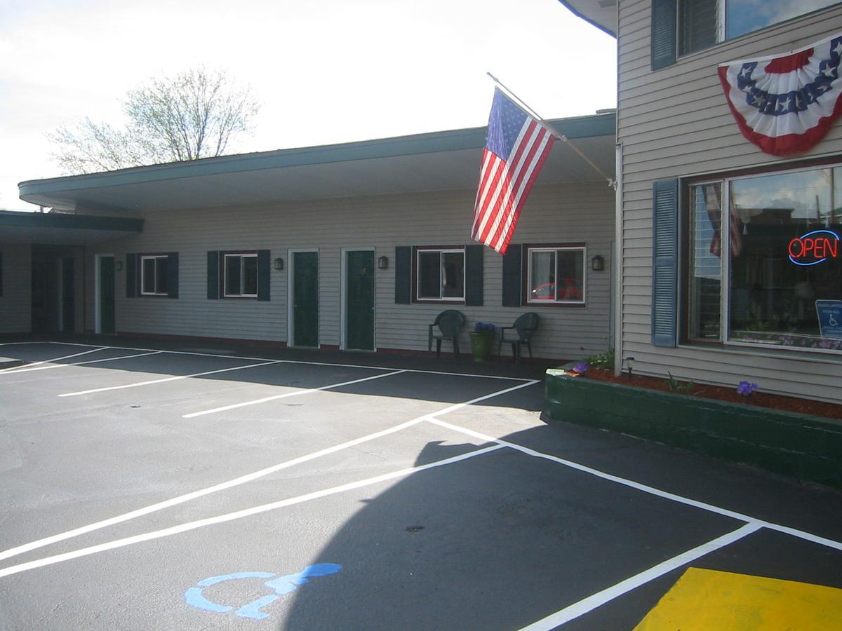 Lancaster Motor Inn Extérieur photo