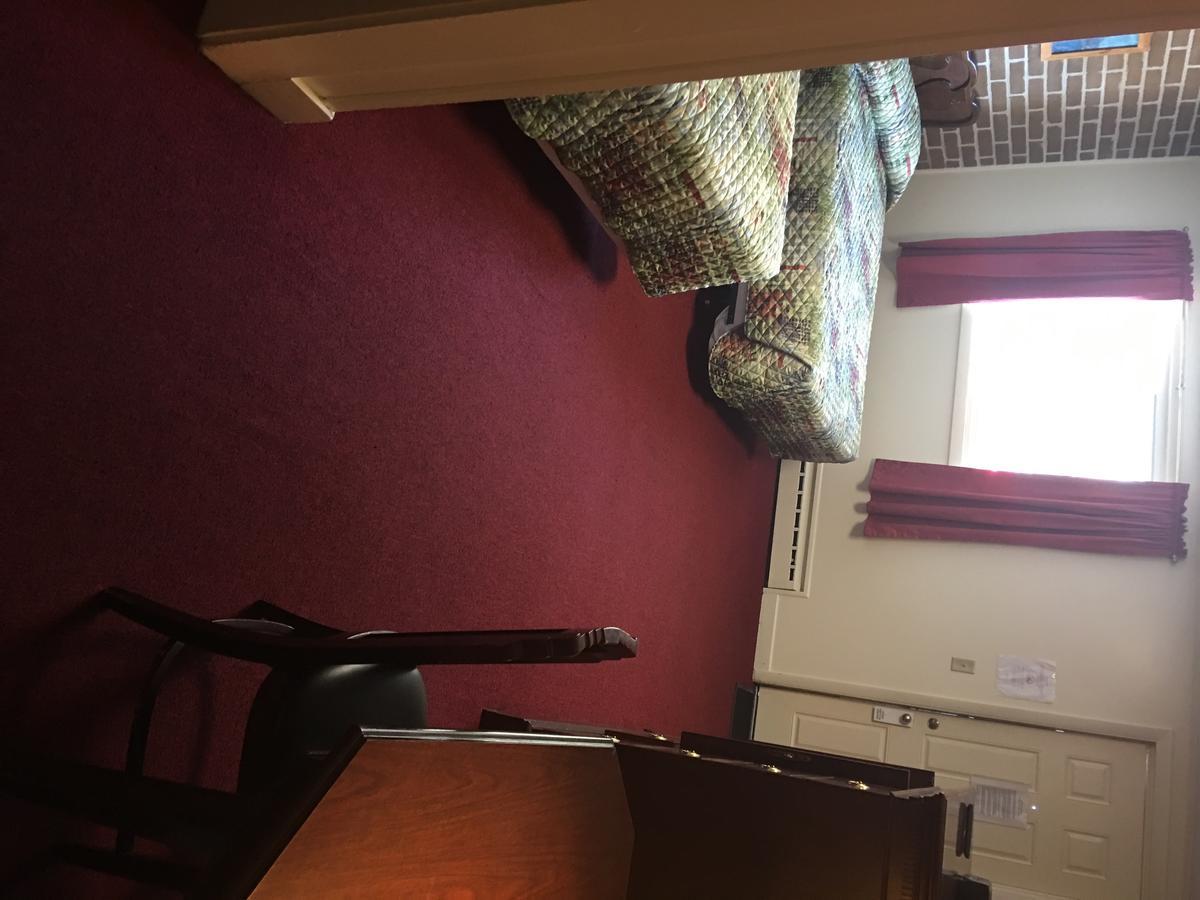 Lancaster Motor Inn Extérieur photo